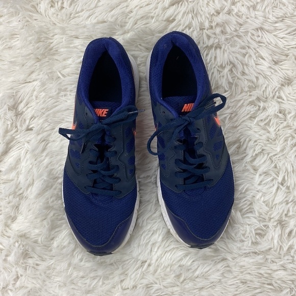 Nike Running Shoes - Picture 2 of 7